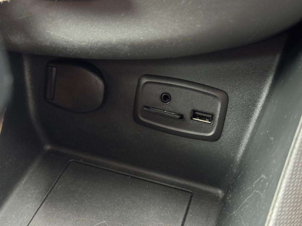 2013 RENAULT CLIO 2013 RENAULT CLIO