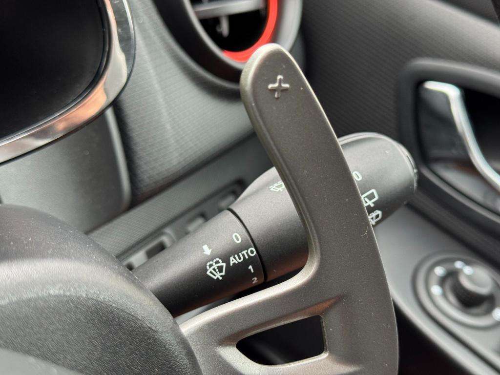 2013 RENAULT CLIO 2013 RENAULT CLIO