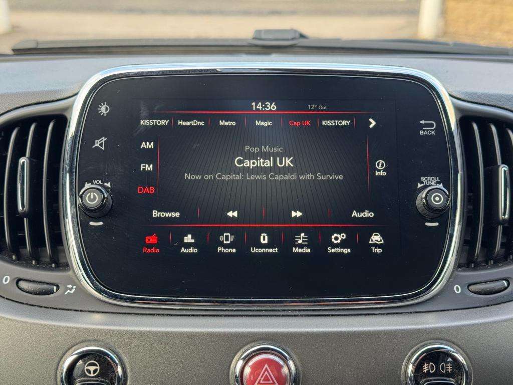 2017 FIAT 500 2017 FIAT 500