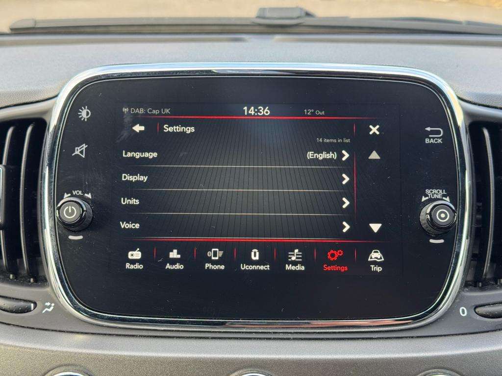 2017 FIAT 500 2017 FIAT 500