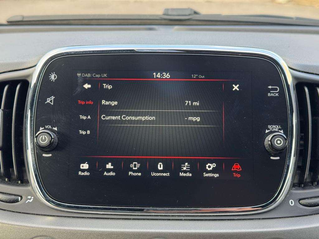 2017 FIAT 500 2017 FIAT 500