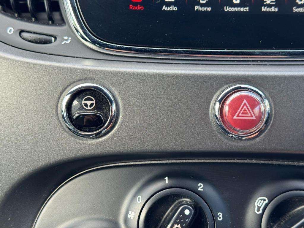 2017 FIAT 500 2017 FIAT 500