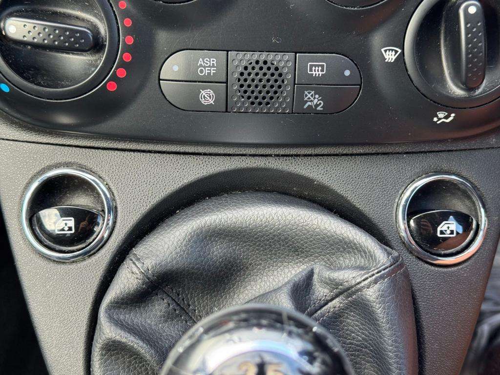 2017 FIAT 500 2017 FIAT 500