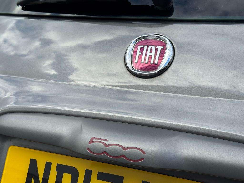 2017 FIAT 500 2017 FIAT 500