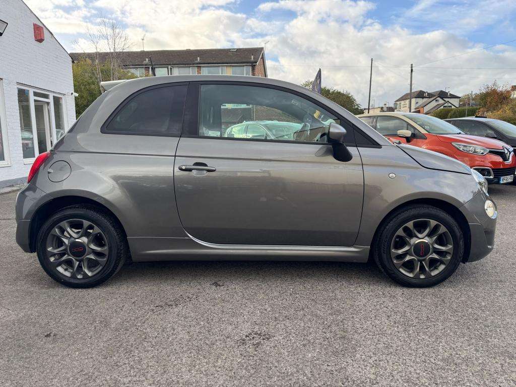 2017 FIAT 500 2017 FIAT 500