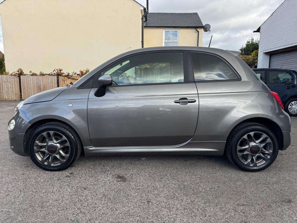 2017 FIAT 500 2017 FIAT 500