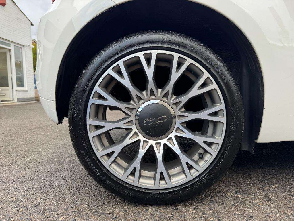 2020 FIAT 500 2020 FIAT 500