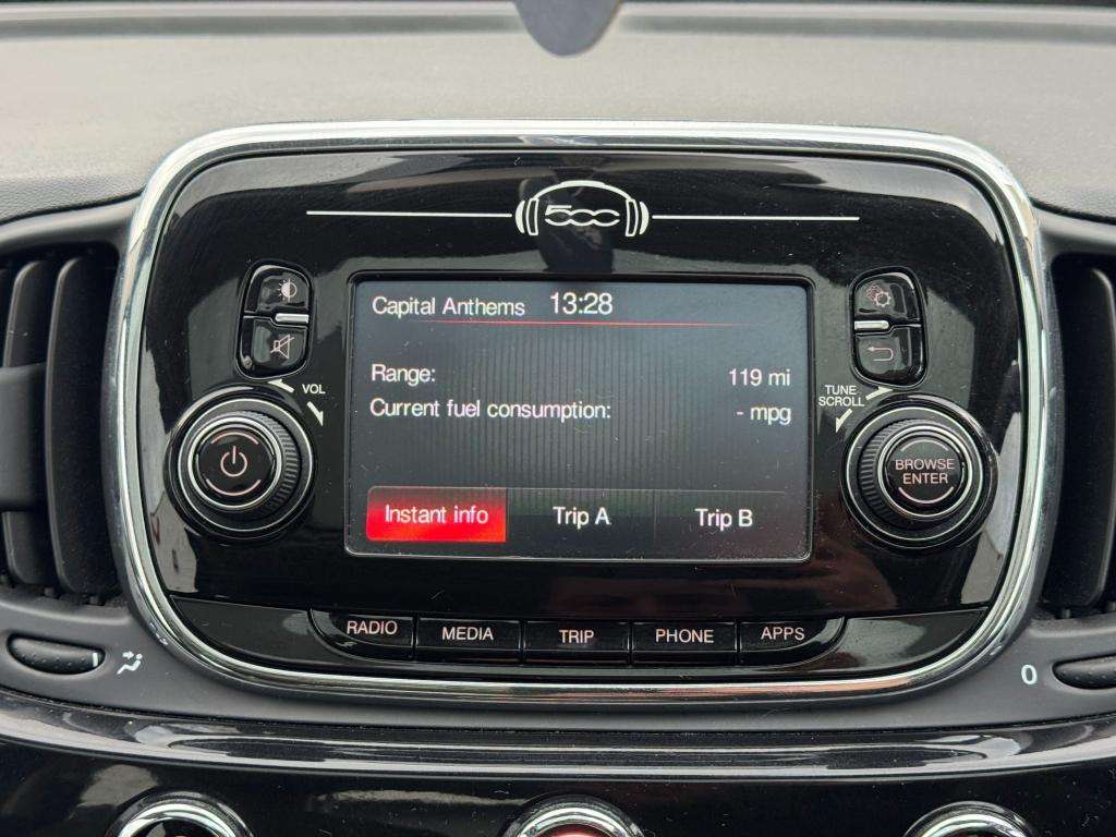 2018 FIAT 500 2018 FIAT 500