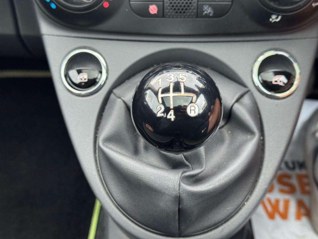 2018 FIAT 500 2018 FIAT 500