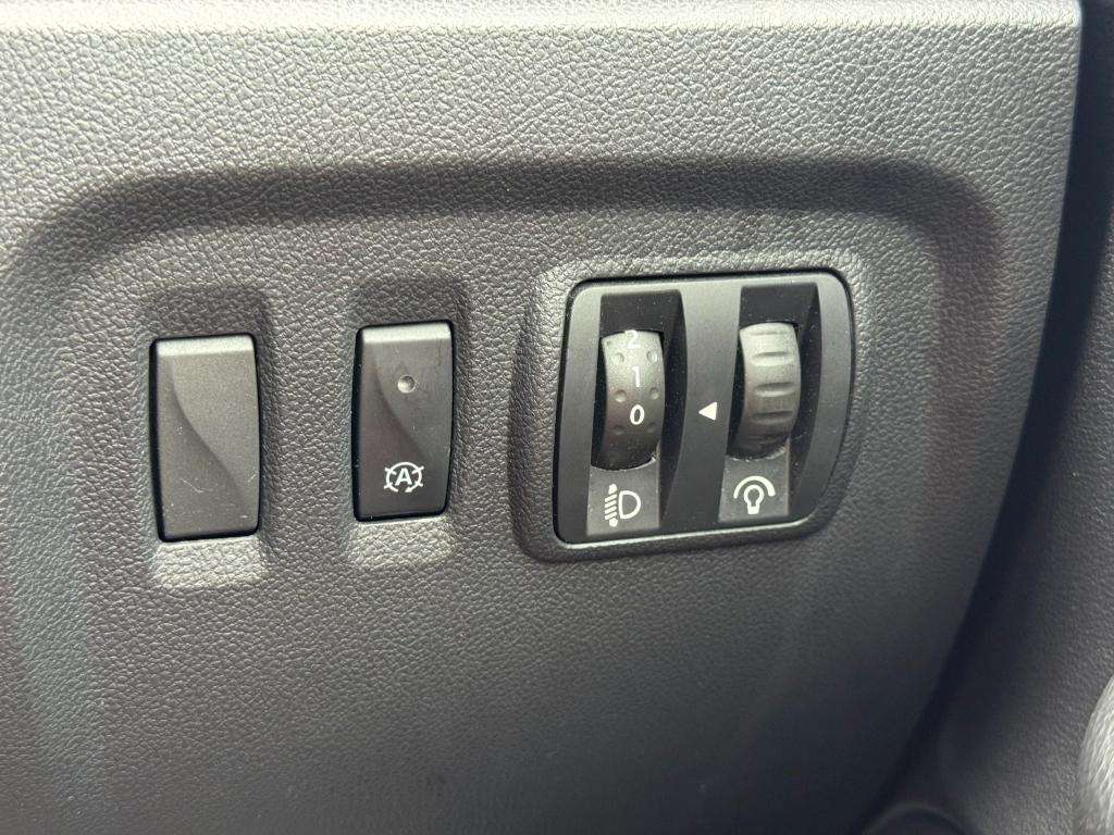 2017 RENAULT CAPTUR 2017 RENAULT CAPTUR