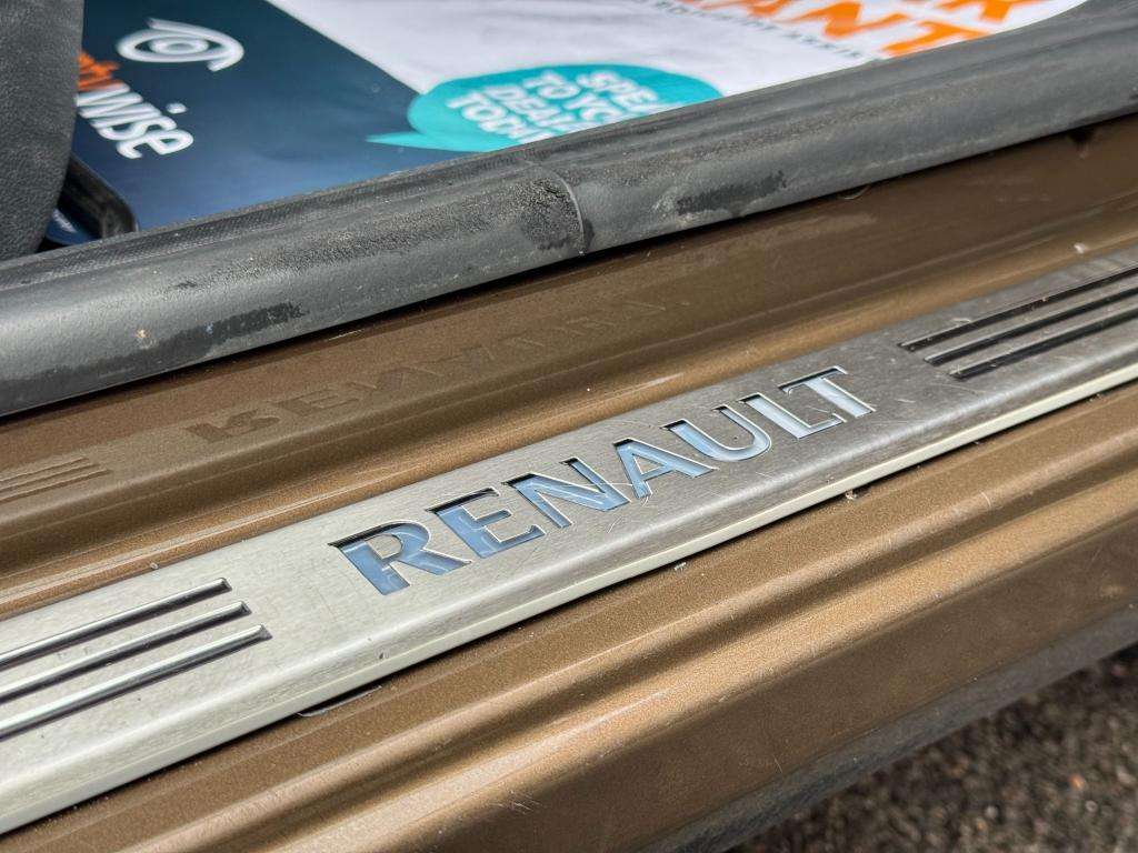 2017 RENAULT CAPTUR 2017 RENAULT CAPTUR