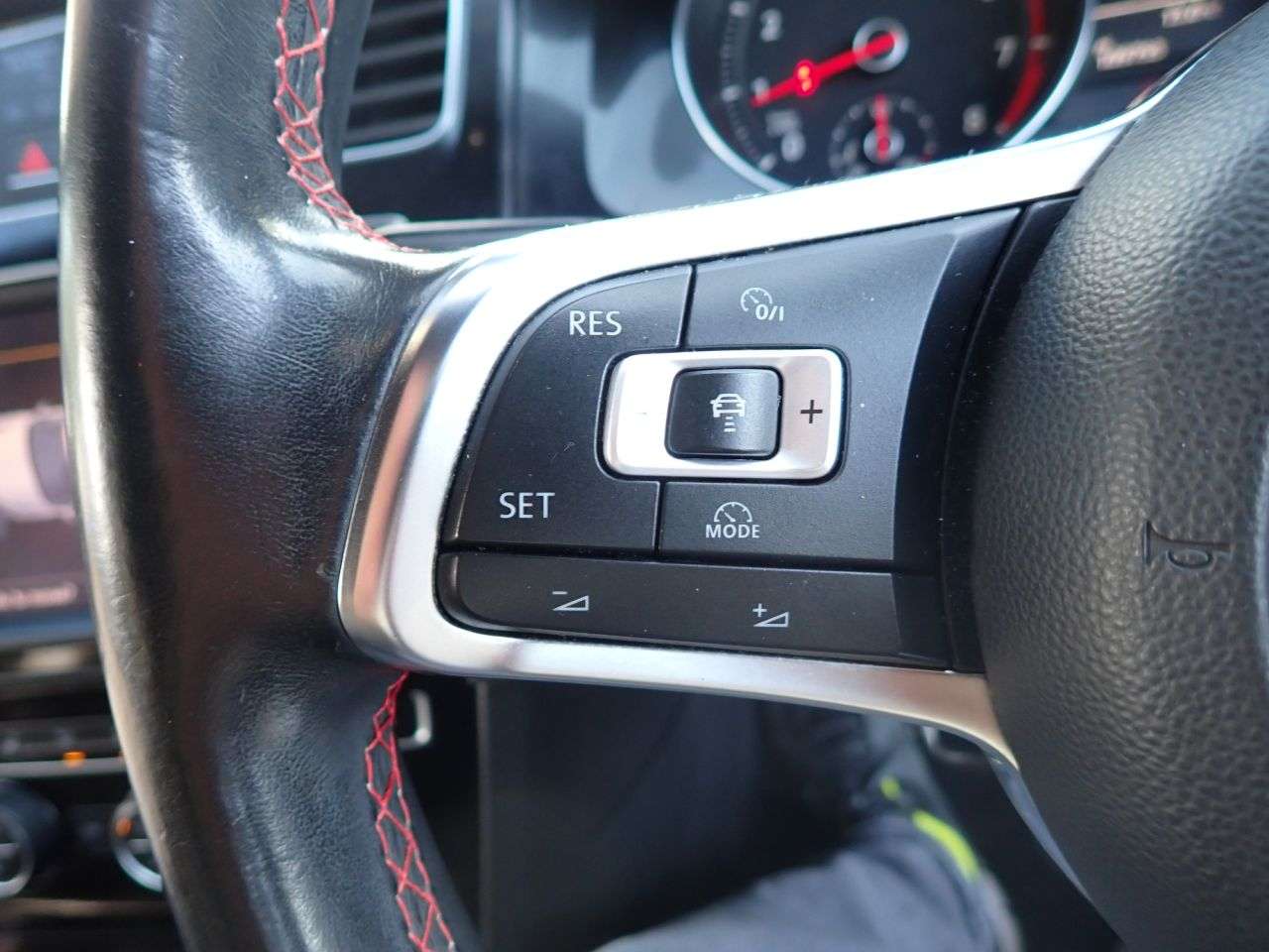 2013 VOLKSWAGEN GOLF 2013 VOLKSWAGEN GOLF