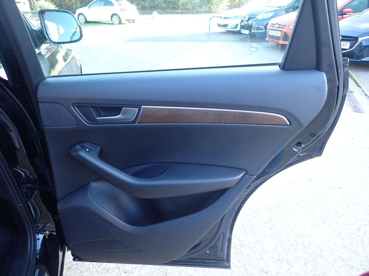 2013 AUDI Q5 2013 AUDI Q5