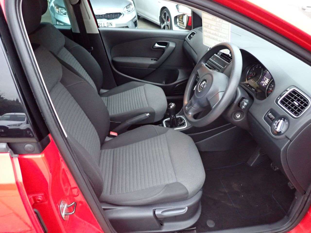 2013 VOLKSWAGEN POLO 2013 VOLKSWAGEN POLO