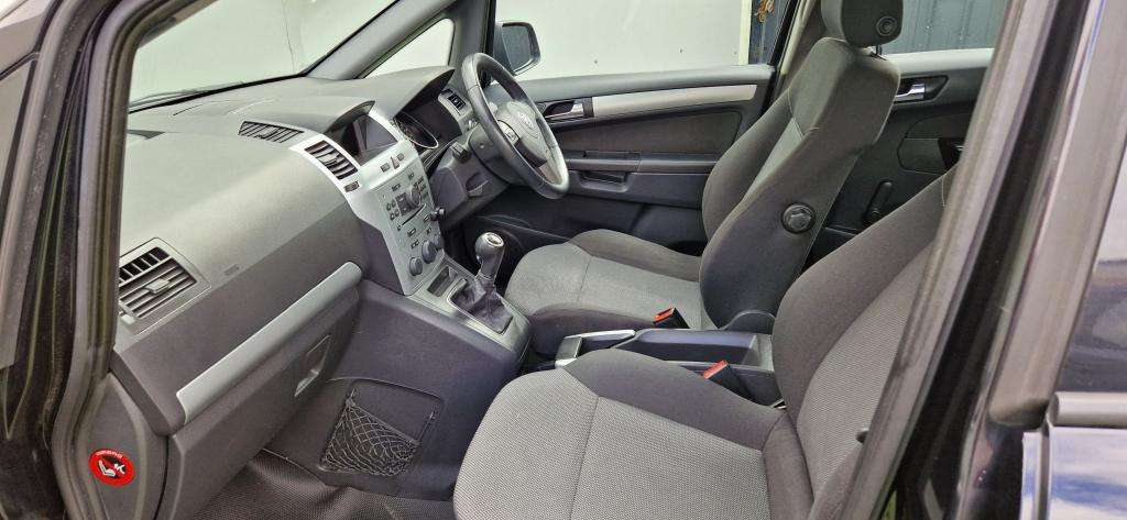 2010 VAUXHALL ZAFIRA 2010 VAUXHALL ZAFIRA