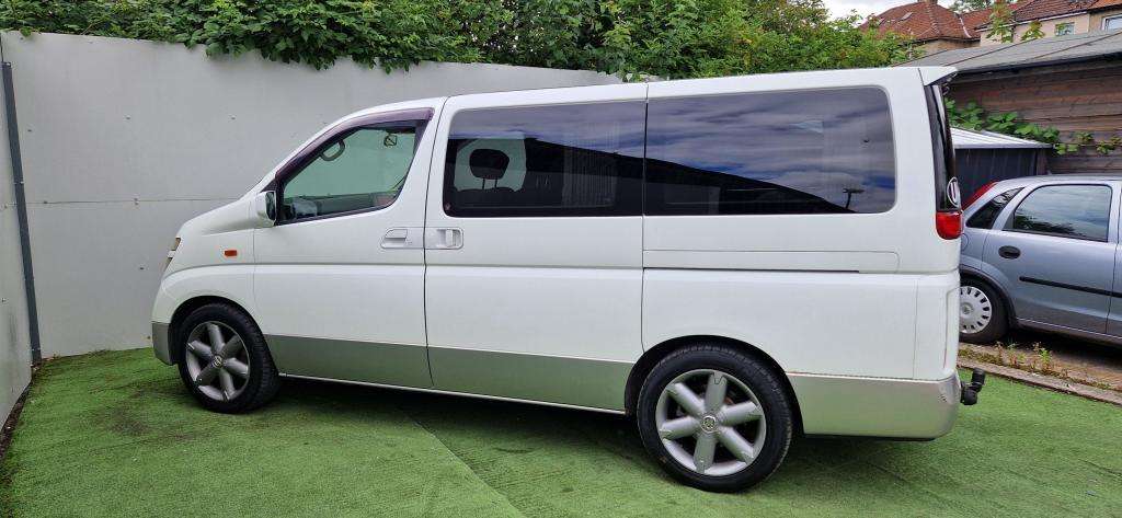 2002 NISSAN ELGRAND 2002 NISSAN ELGRAND