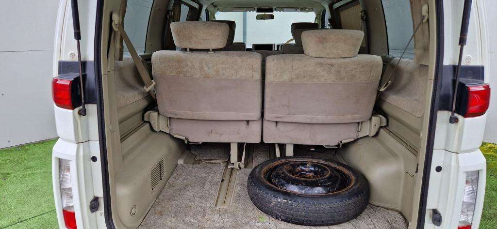 2002 NISSAN ELGRAND 2002 NISSAN ELGRAND