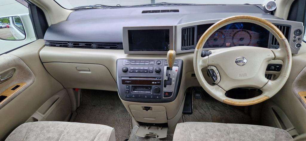 2002 NISSAN ELGRAND 2002 NISSAN ELGRAND