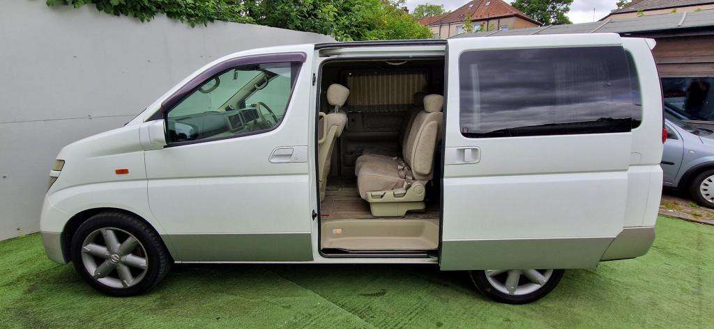 2002 NISSAN ELGRAND 2002 NISSAN ELGRAND