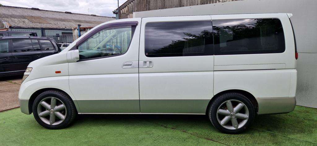 2002 NISSAN ELGRAND 2002 NISSAN ELGRAND