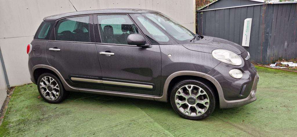2015 FIAT 500L 2015 FIAT 500L