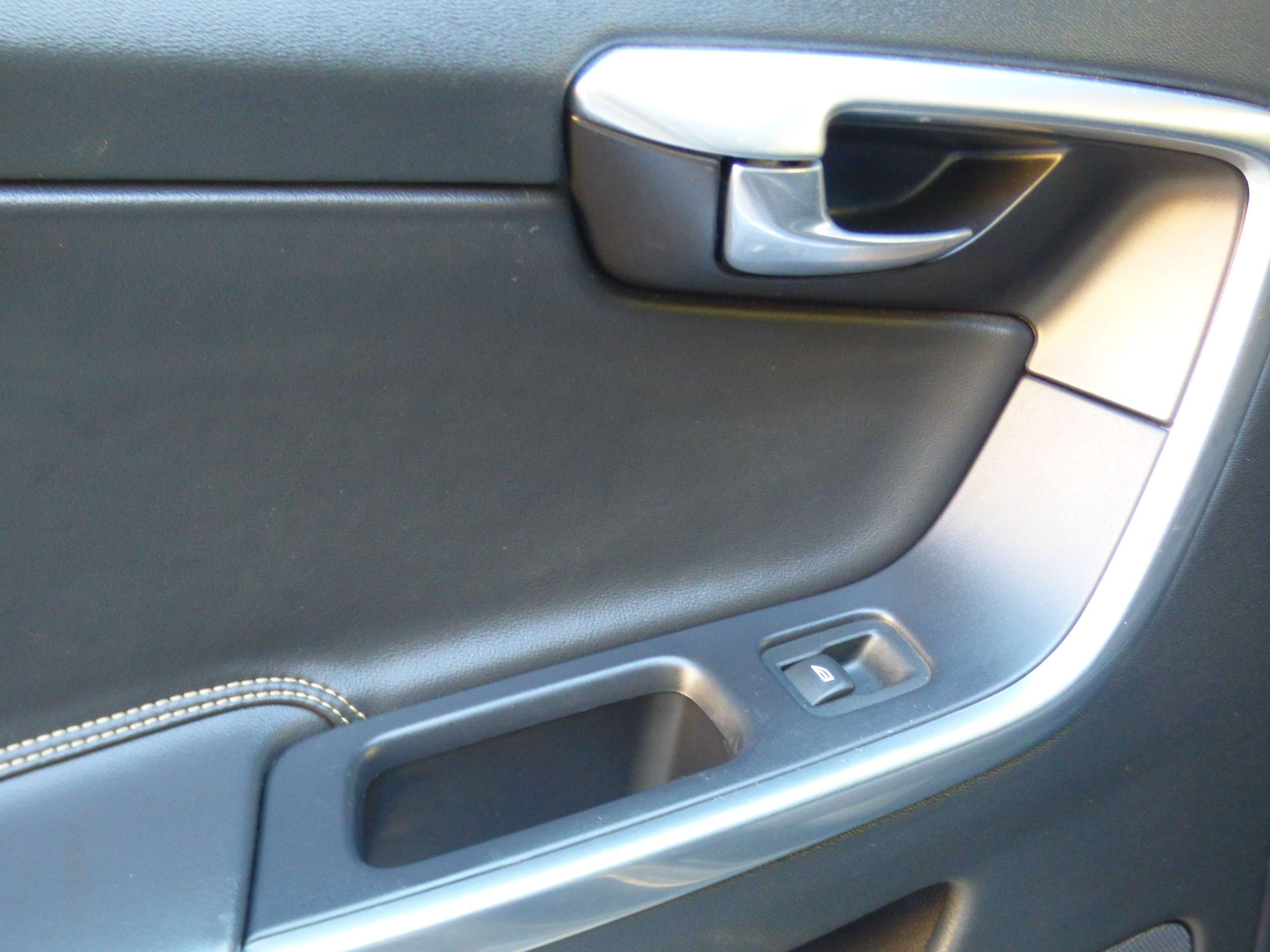 2014 VOLVO XC60 2014 VOLVO XC60