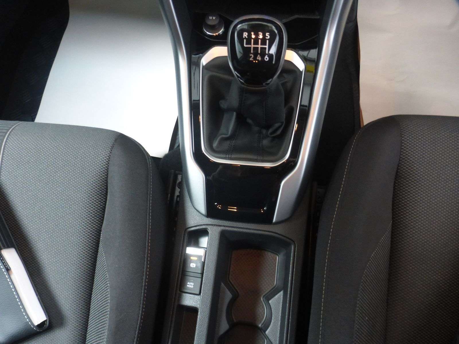 2023 VOLKSWAGEN T-ROC 2023 VOLKSWAGEN T-ROC