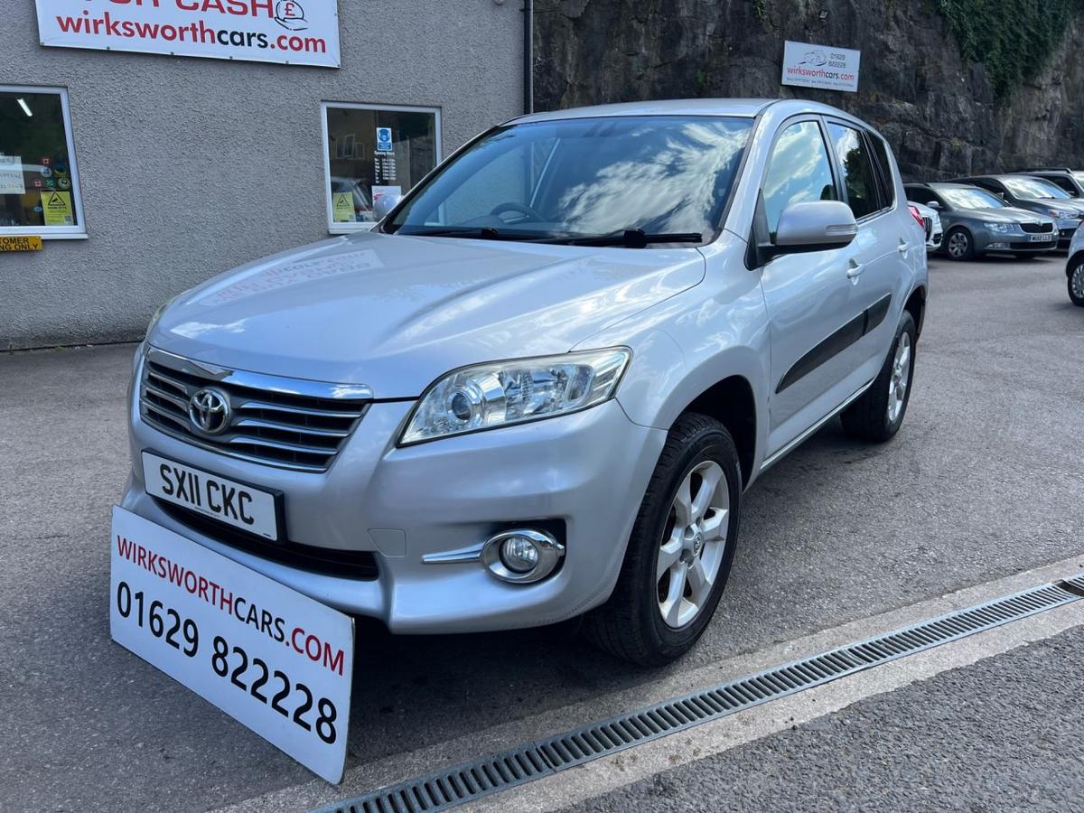 Check out this Toyota Rav4 2011 Diesel Manual