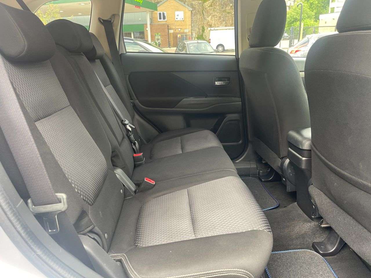 2017 MITSUBISHI OUTLANDER 2017 MITSUBISHI OUTLANDER