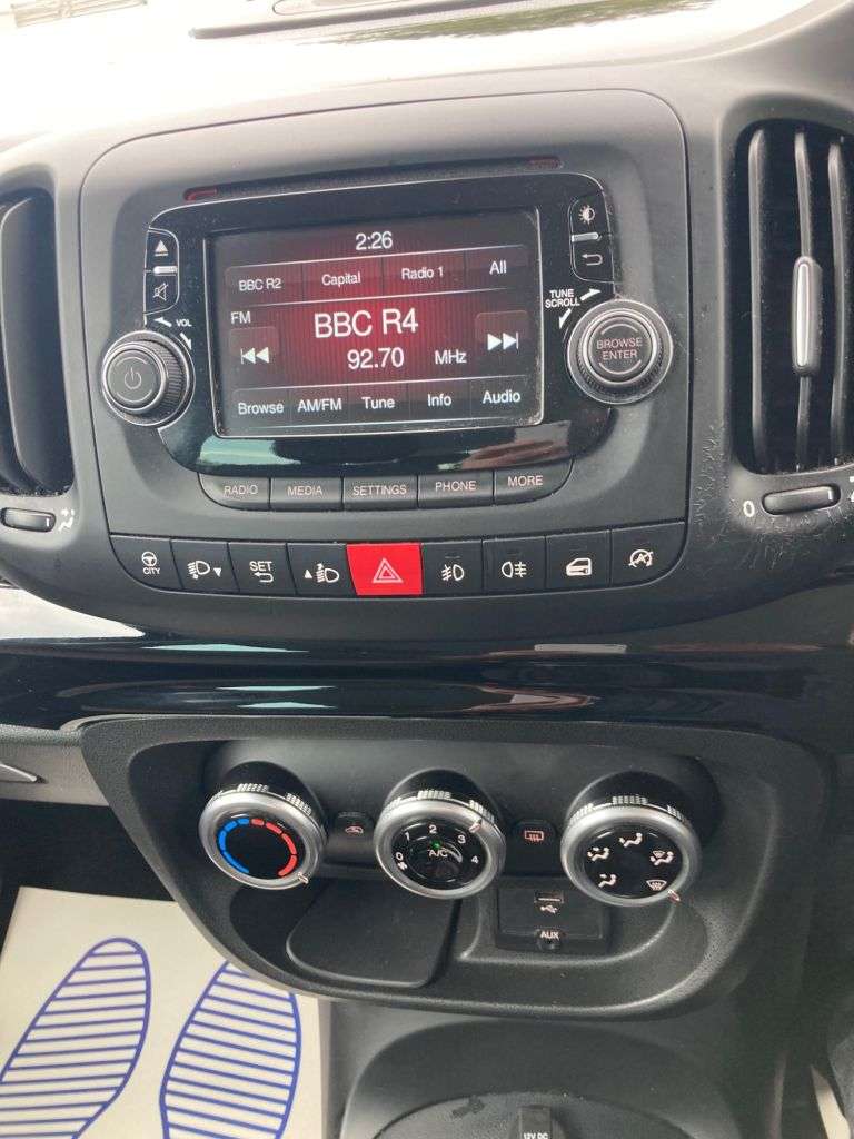 2014 FIAT 500L 2014 FIAT 500L