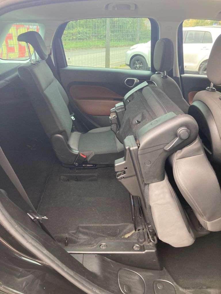 2014 FIAT 500L 2014 FIAT 500L