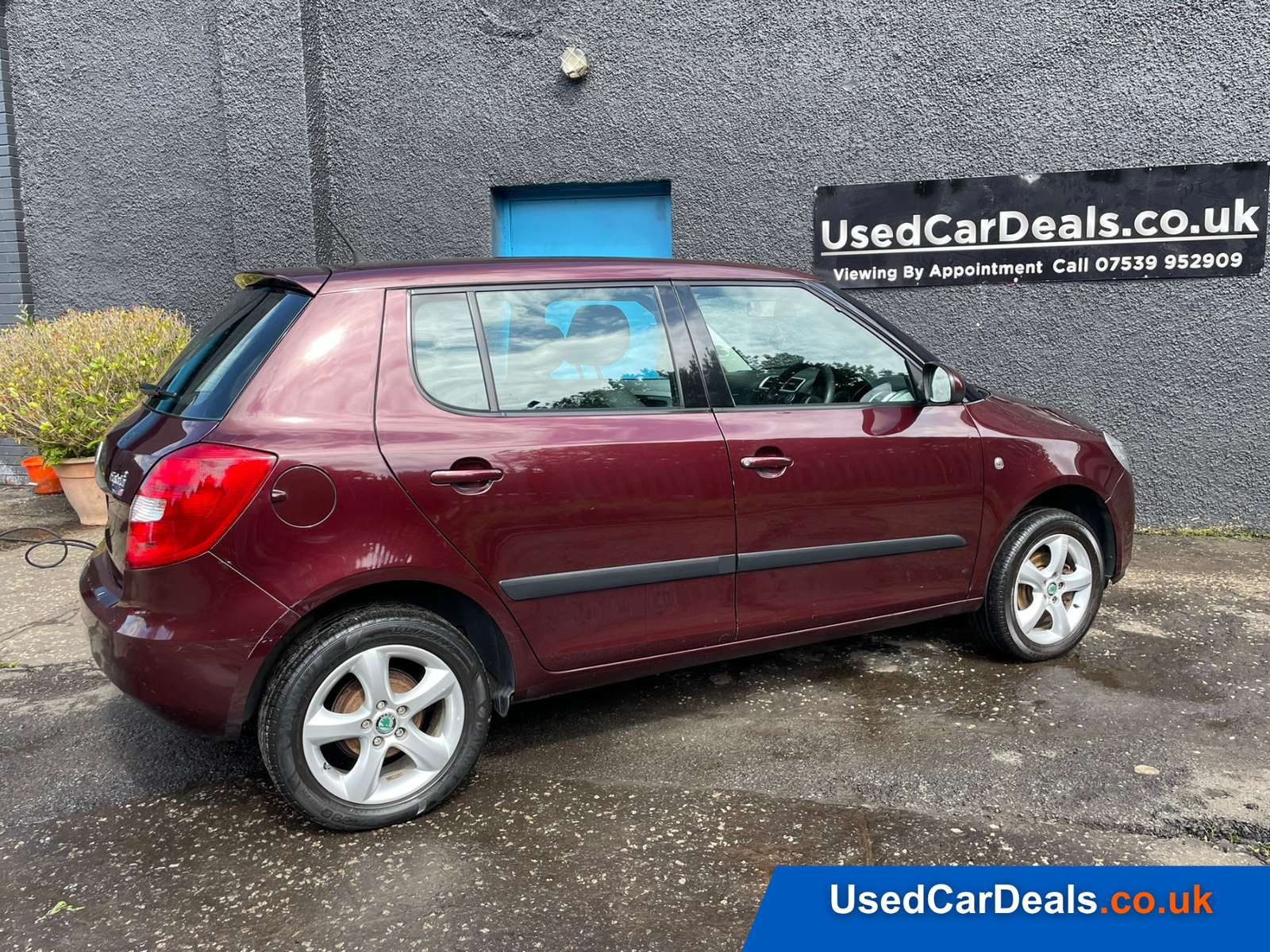 2010 SKODA FABIA 2010 SKODA FABIA