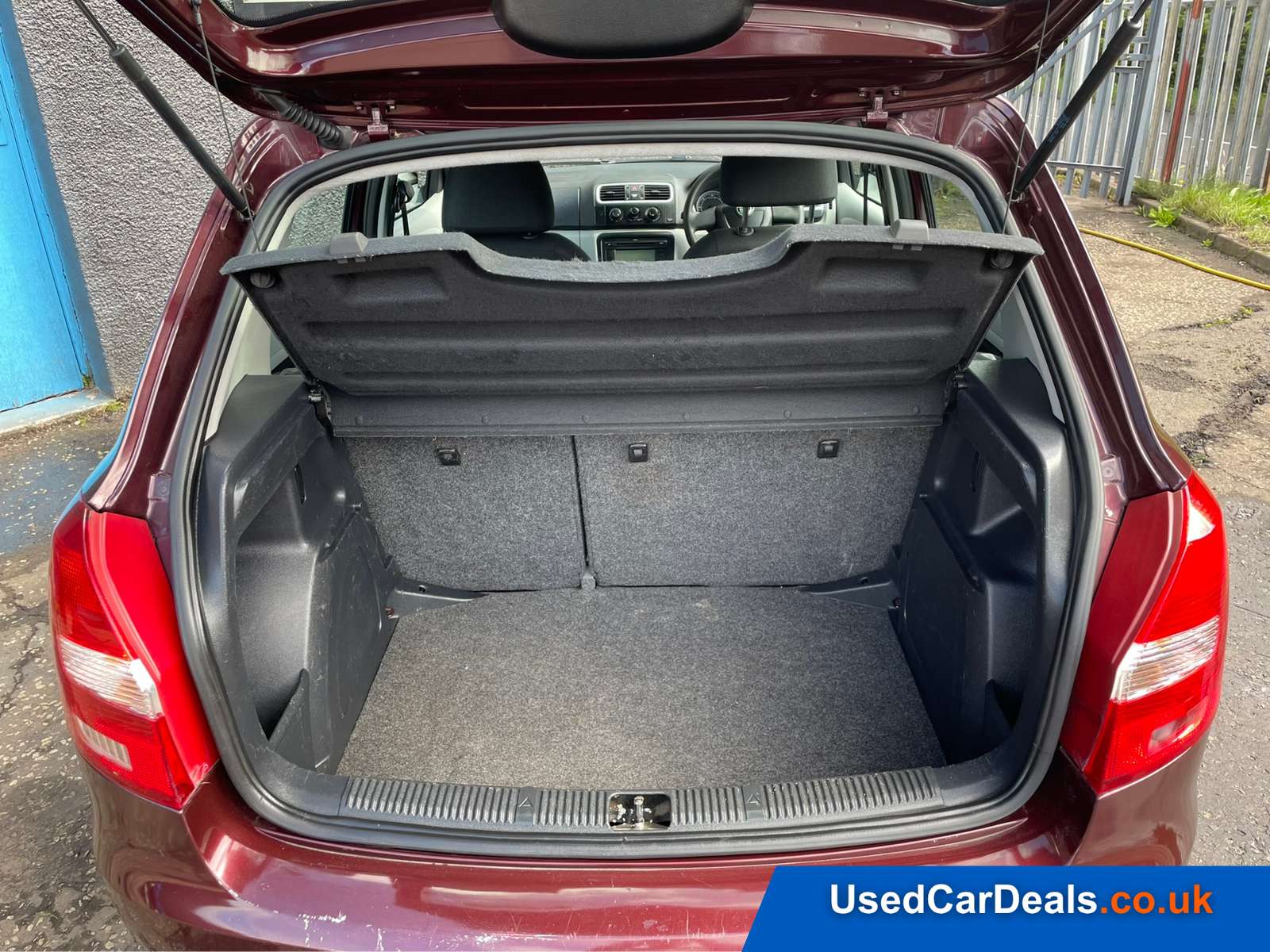 2010 SKODA FABIA 2010 SKODA FABIA