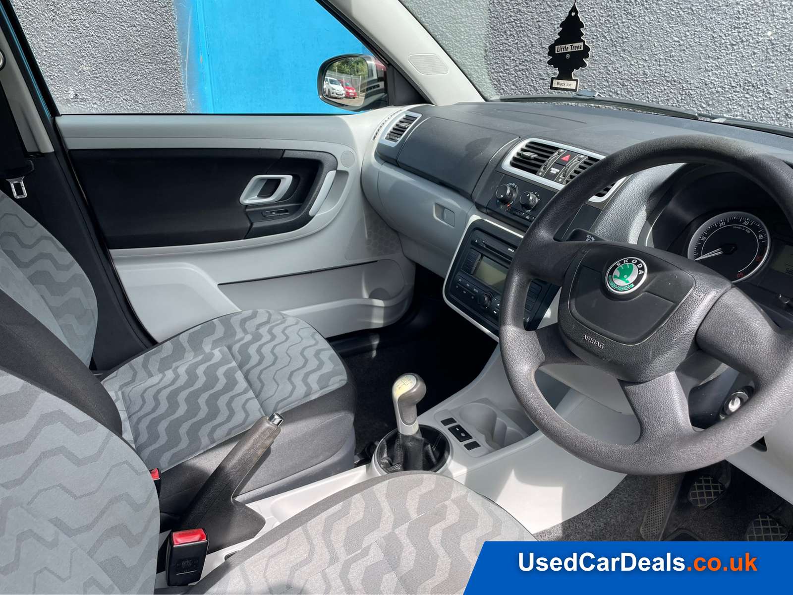 2010 SKODA FABIA 2010 SKODA FABIA