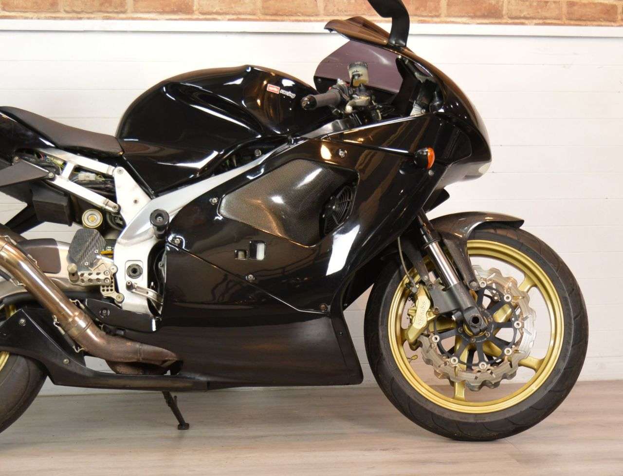 2002 APRILIA RSV 1000 2002 APRILIA RSV 1000