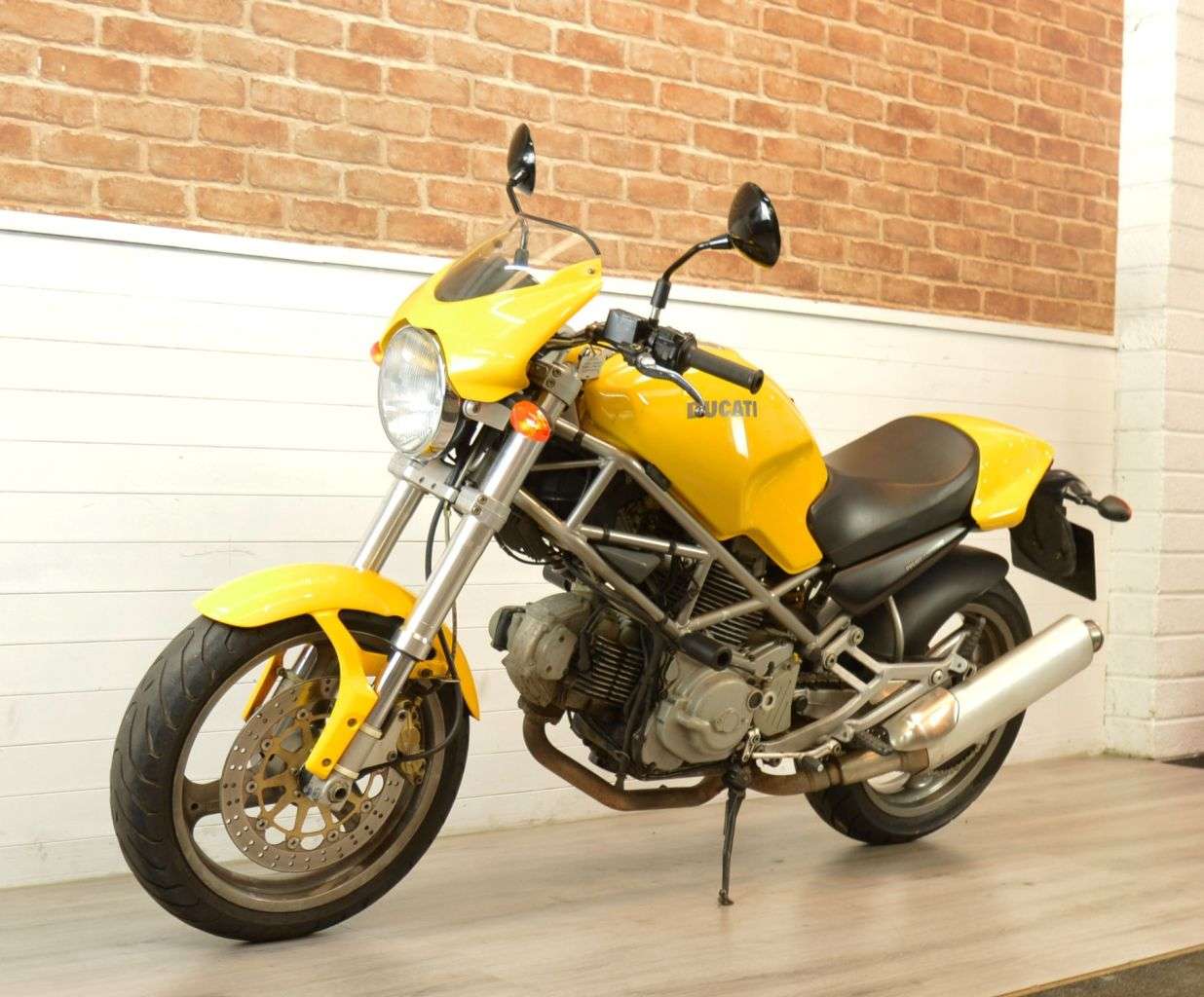 2002 DUCATI MONSTER 600 2002 DUCATI MONSTER 600