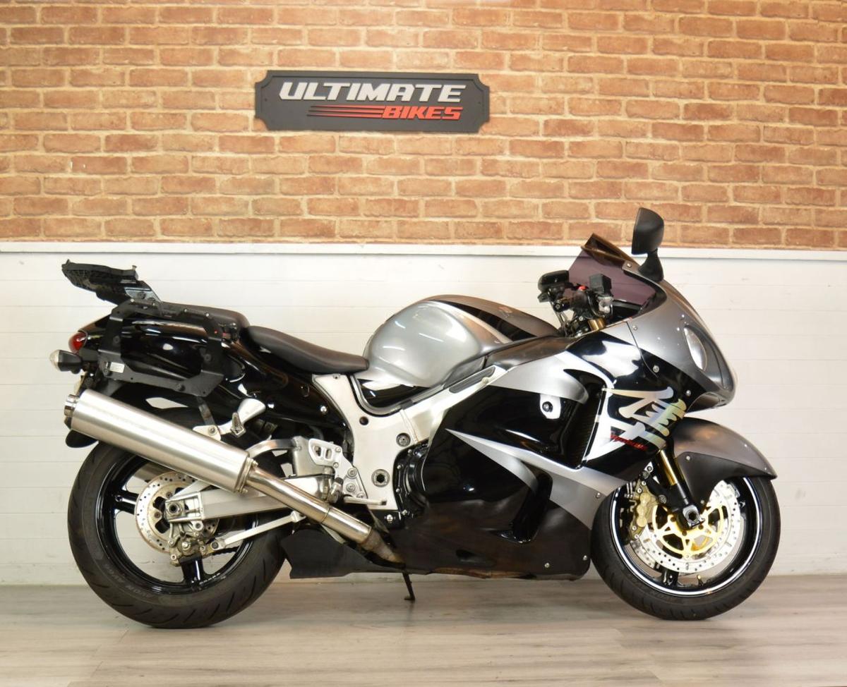 Check out this Suzuki Gsx1300r Hayabusa 2005 Petrol Manual
