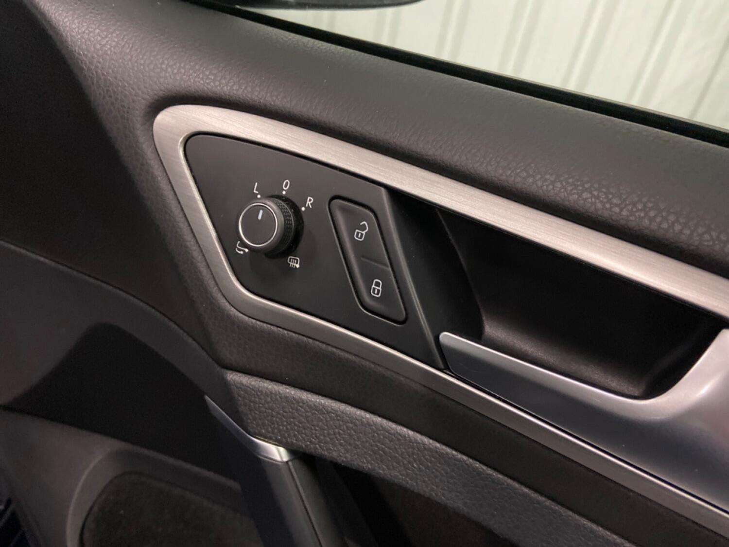 2016 VOLKSWAGEN GOLF 2016 VOLKSWAGEN GOLF