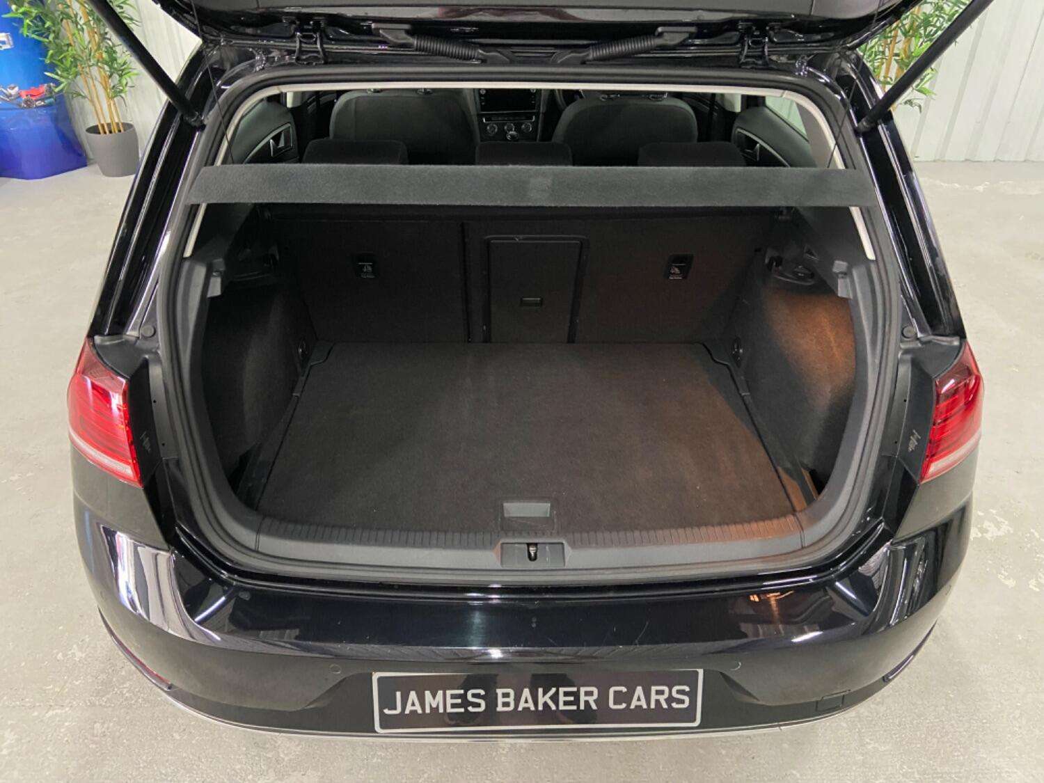 2019 VOLKSWAGEN GOLF 2019 VOLKSWAGEN GOLF