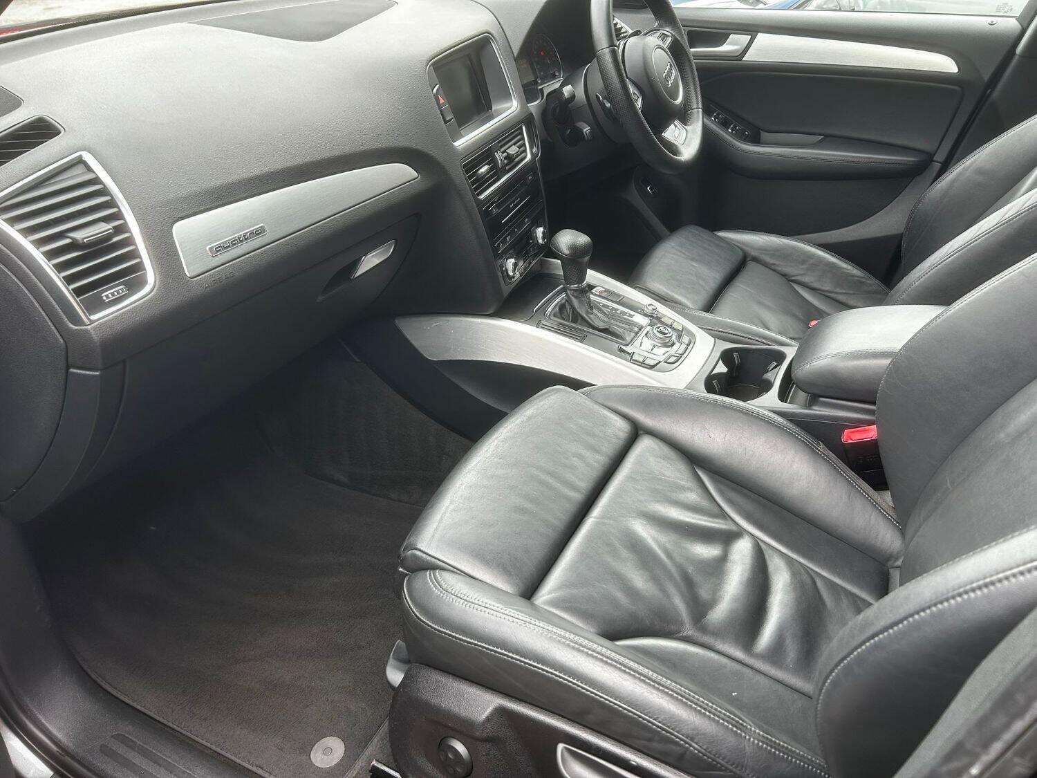 2013 AUDI Q5 2013 AUDI Q5