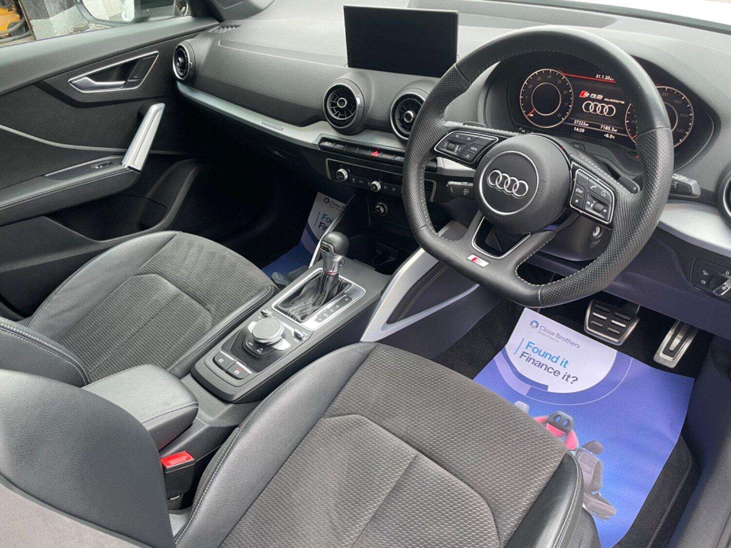2020 AUDI SQ2 2020 AUDI SQ2