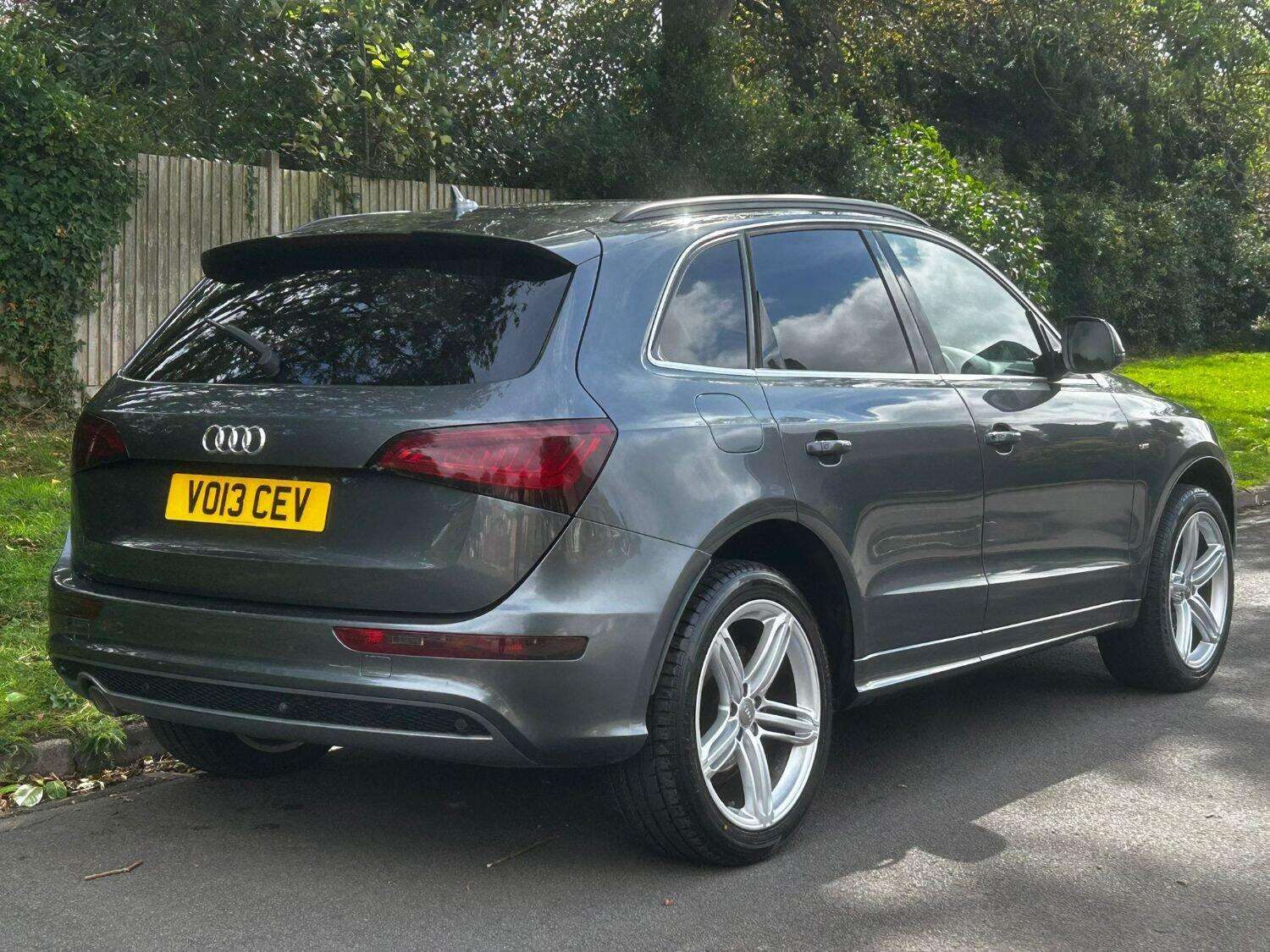 2013 AUDI Q5 2013 AUDI Q5