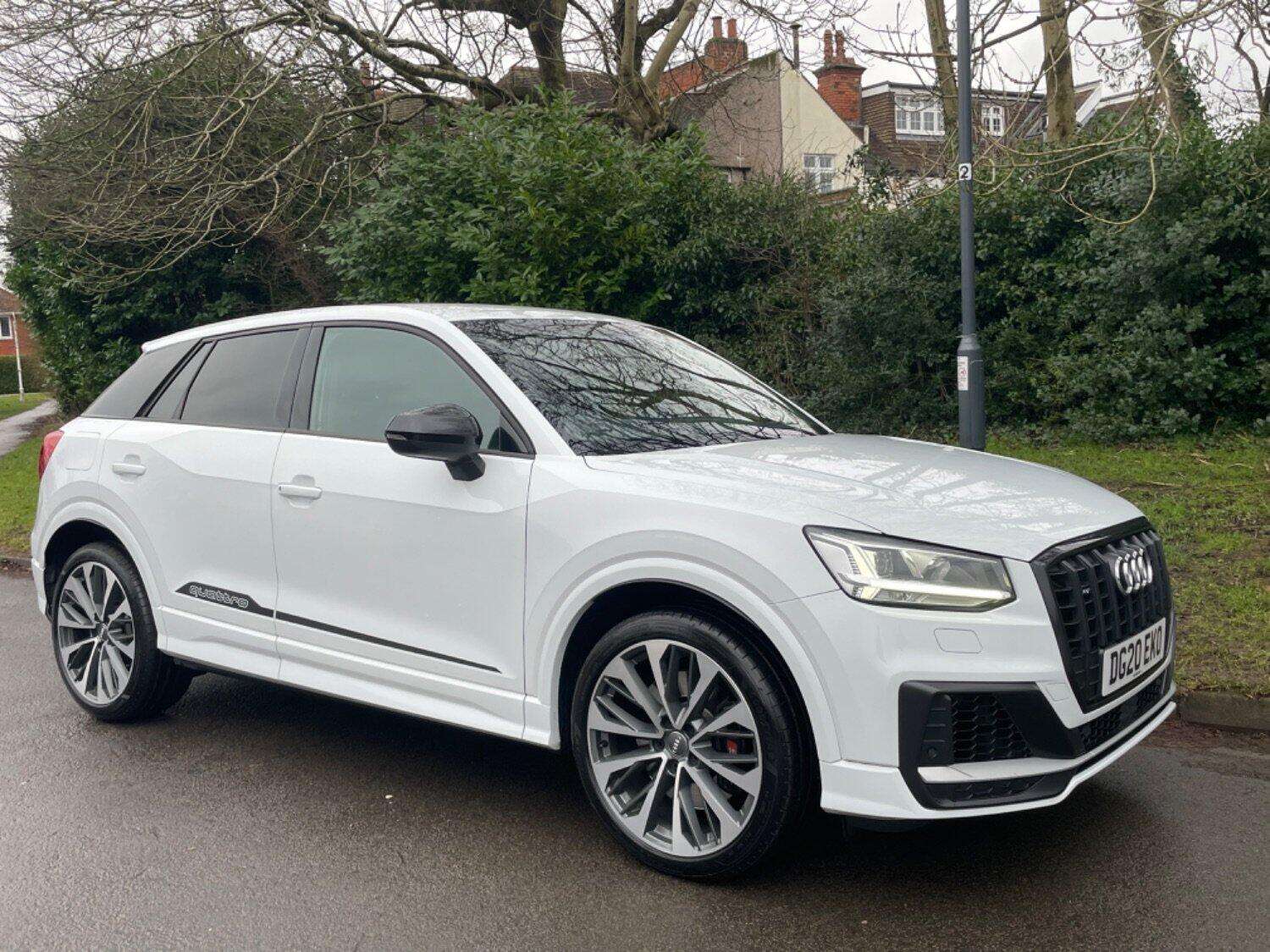 2020 AUDI SQ2 2020 AUDI SQ2