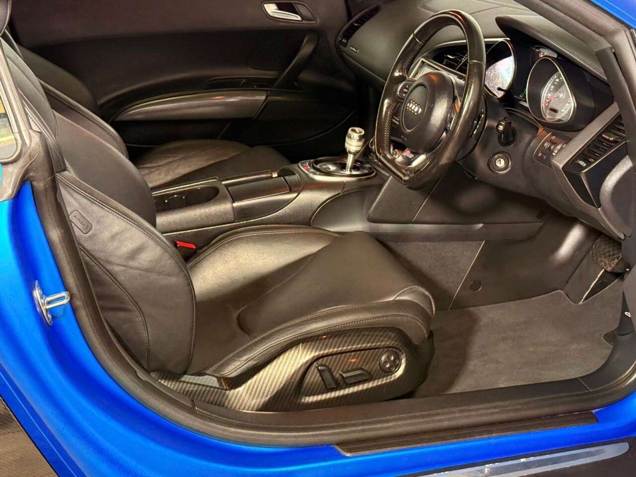 2008 AUDI R8 2008 AUDI R8