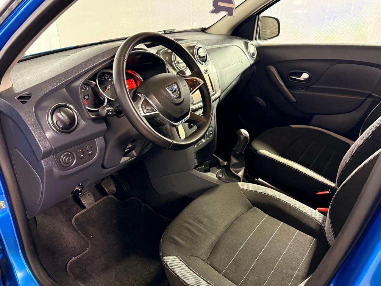 null DACIA SANDERO STEPWAY null DACIA SANDERO STEPWAY