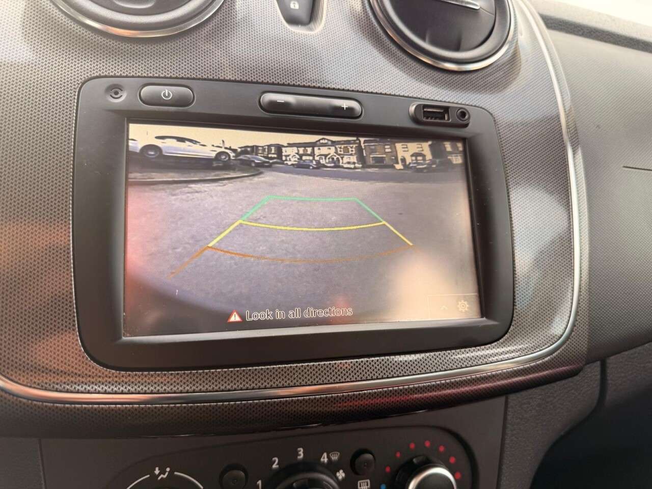 null DACIA SANDERO STEPWAY null DACIA SANDERO STEPWAY