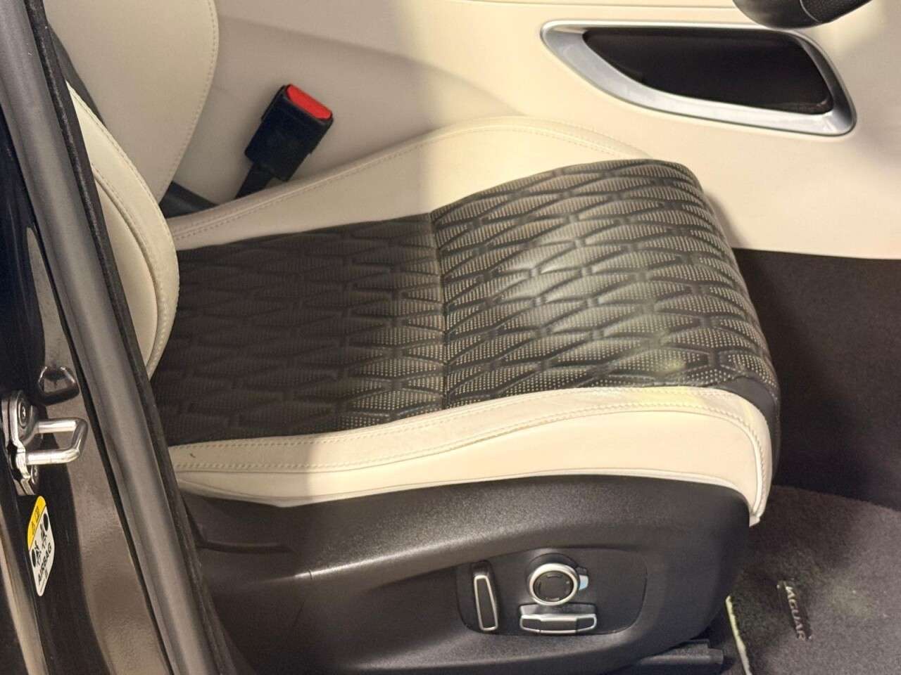 2020 JAGUAR F-PACE 2020 JAGUAR F-PACE