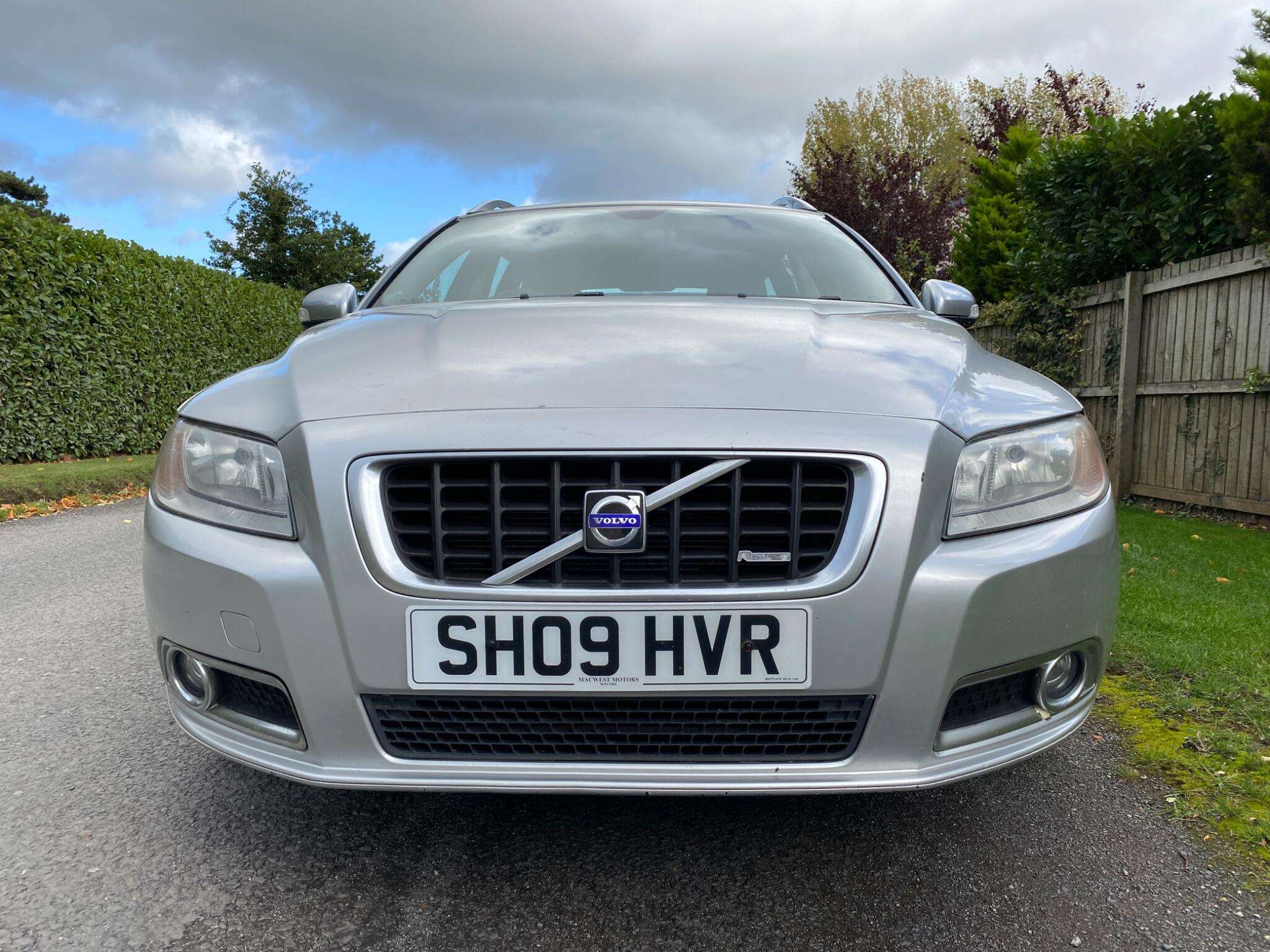 2009 VOLVO V70 2009 VOLVO V70
