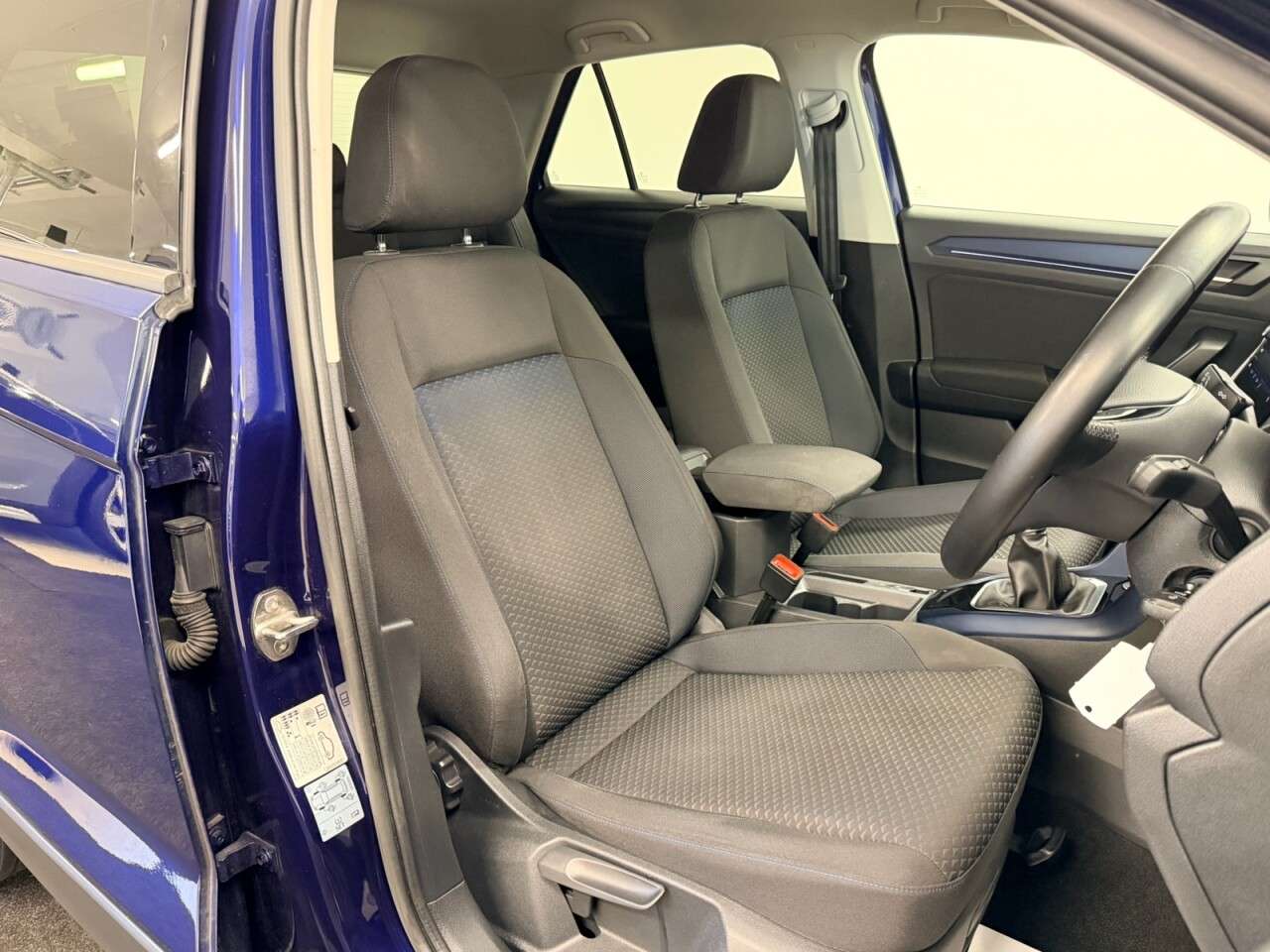 2021 VOLKSWAGEN T-ROC 2021 VOLKSWAGEN T-ROC