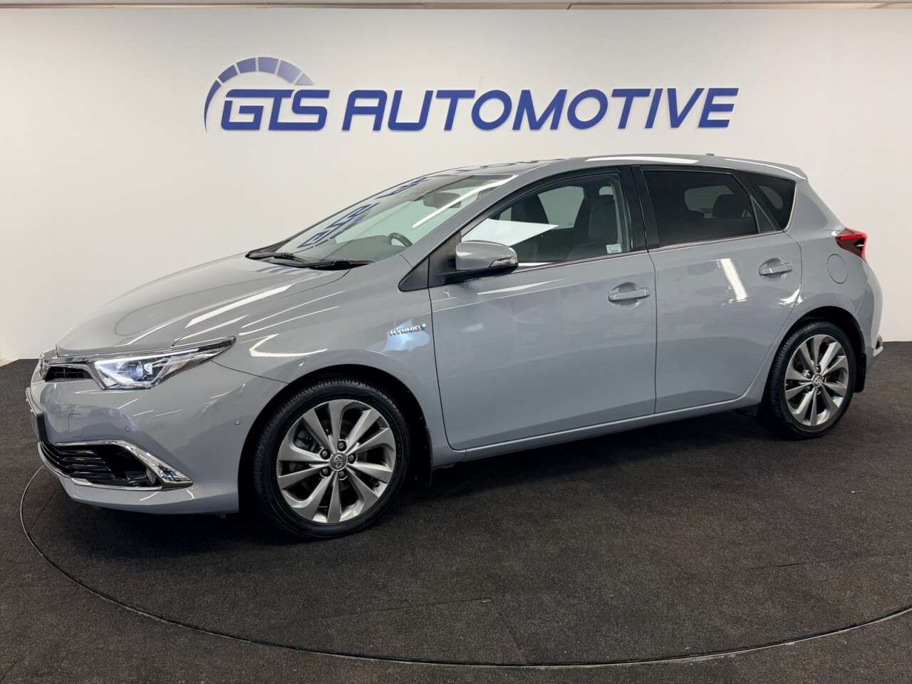 2018 TOYOTA AURIS 2018 TOYOTA AURIS